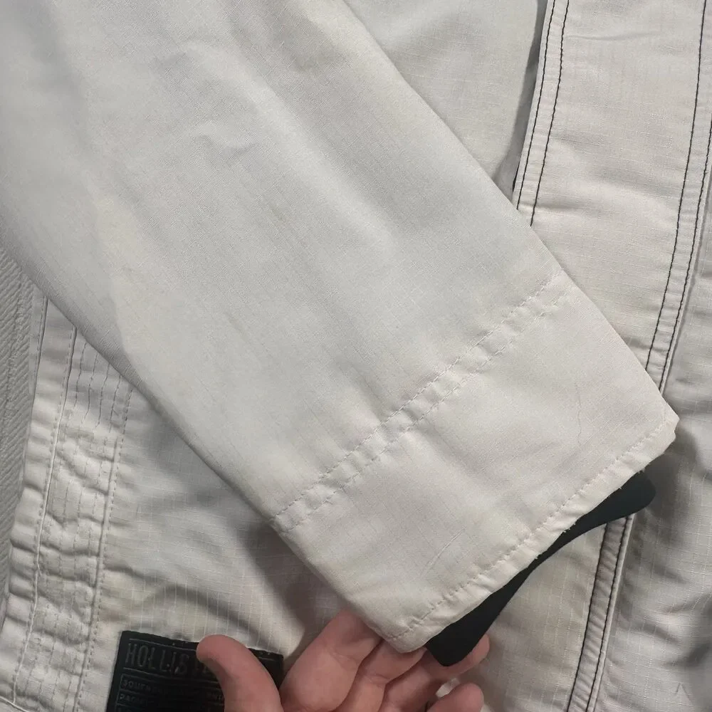 Hollister Mens All Weather Jacket Size M White Black Hooded Windbreaker Coat